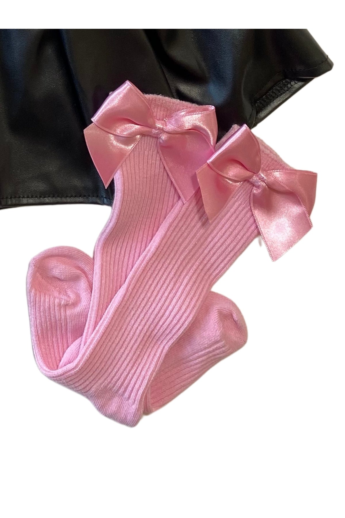 Deri Etek, Pembe Omuz Fırfırlı Badi Ve Diz Altı Fiyonklu Çorap Takım 6-9 Aydan 7 Yaşa Kadar