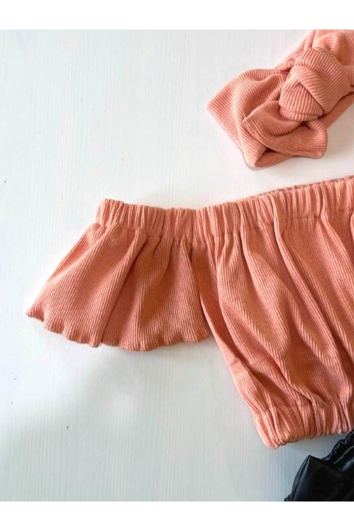 Çocuk, Likralı Deri Fiyonk Detaylı Pantolon, Somon Rengi Straplez Crop Bluz Ve Saç Bandı Takımı.